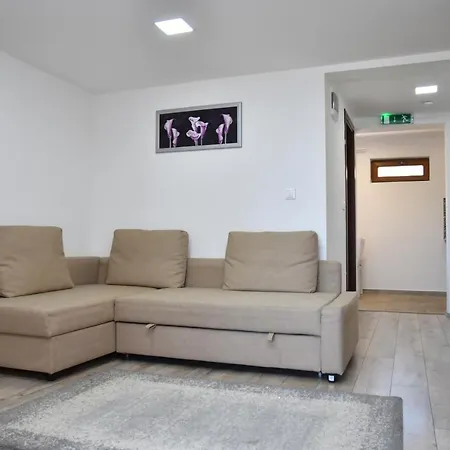 Apartment Foeveny *